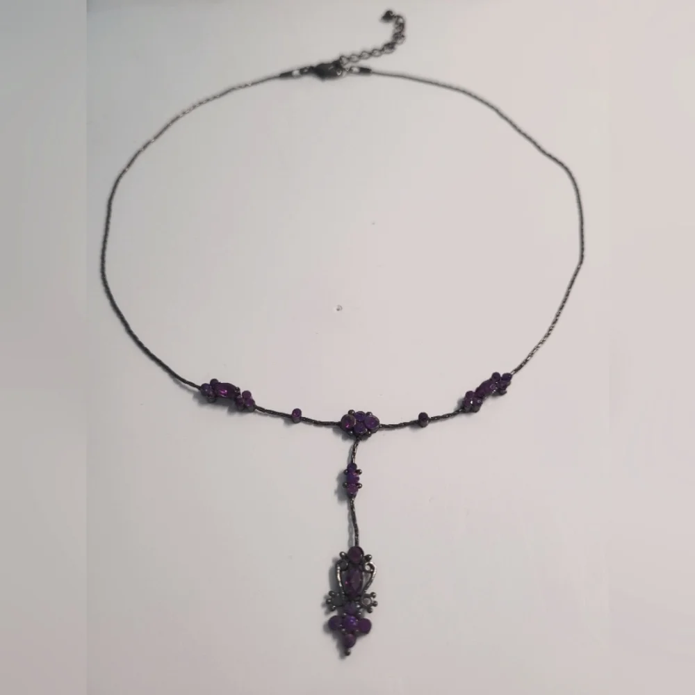 Y Dainy Necklace - Picture 2 of 5